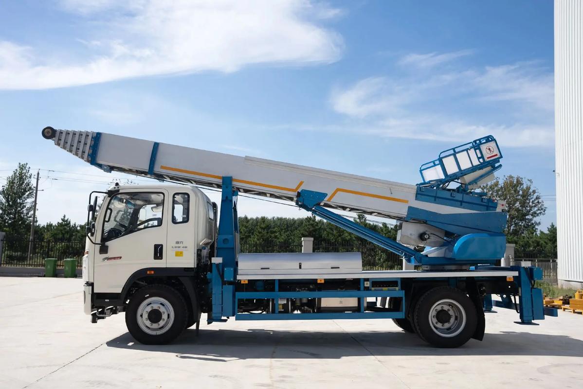 徐州泉山云梯上料车租赁费用