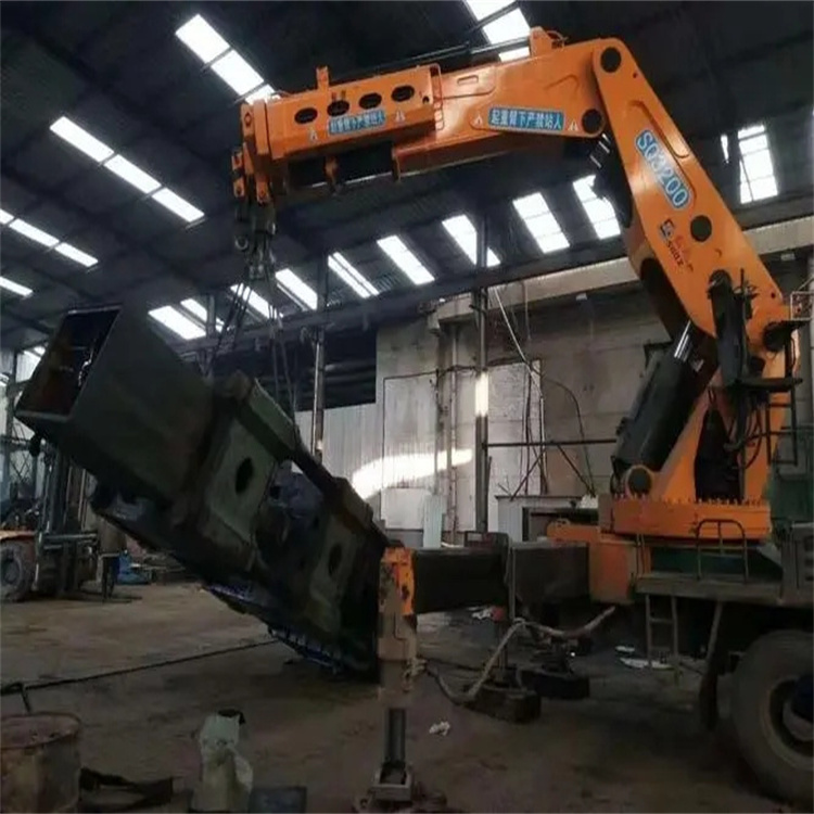 徐州泉山200吨折臂吊出租